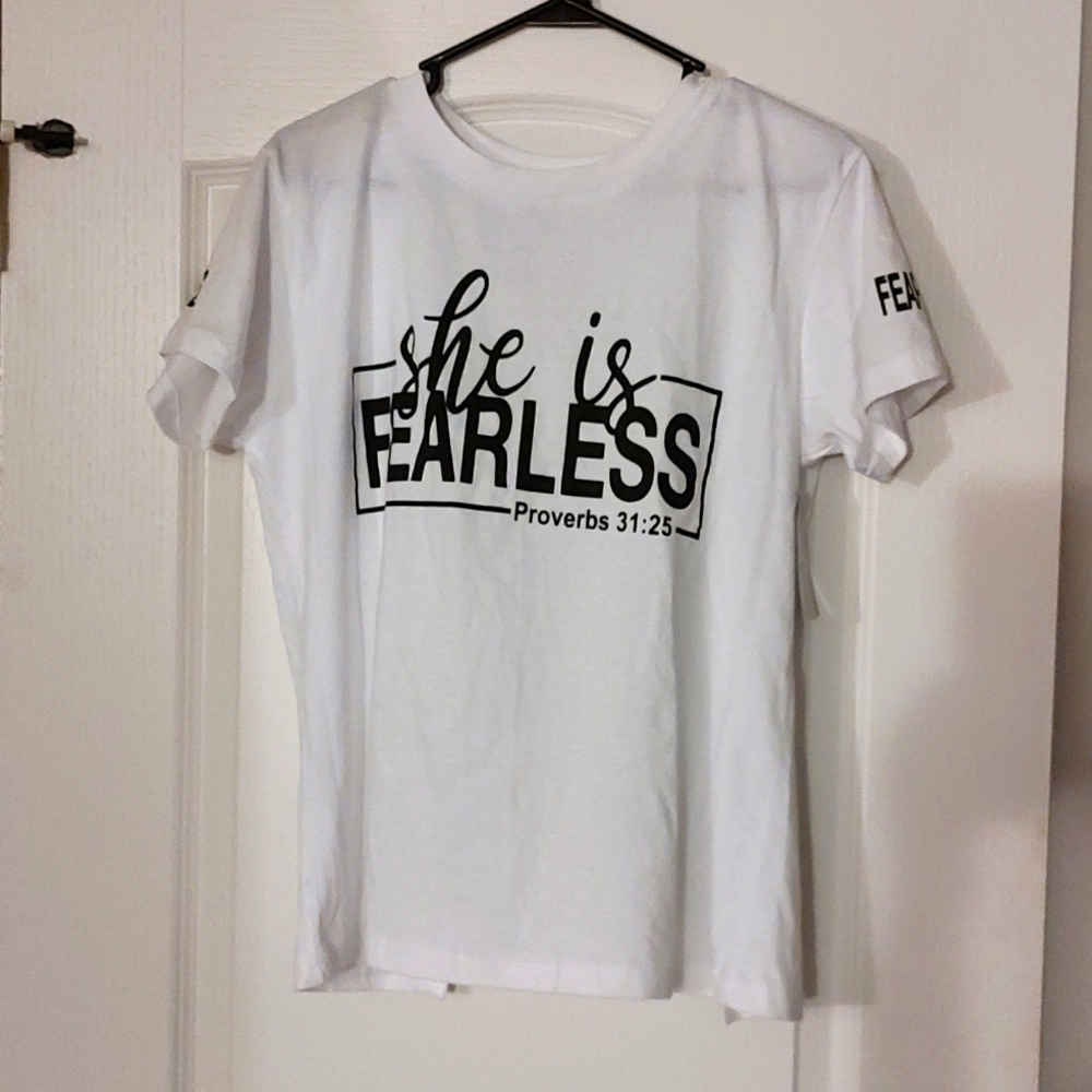 Juniors Graphic T-shirt